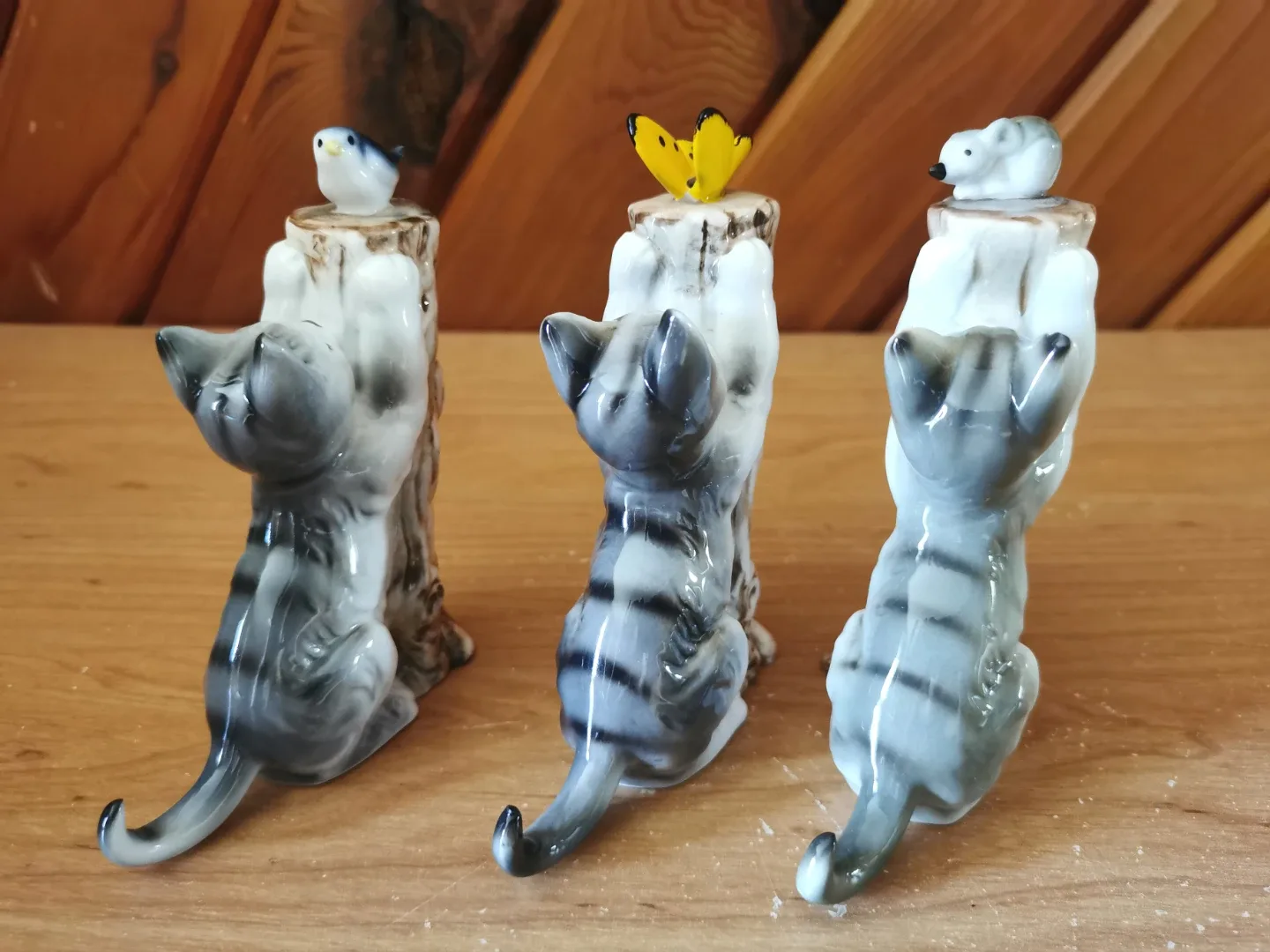 Vintage Set of 3 Bone China Cats Decor image indicator(5)