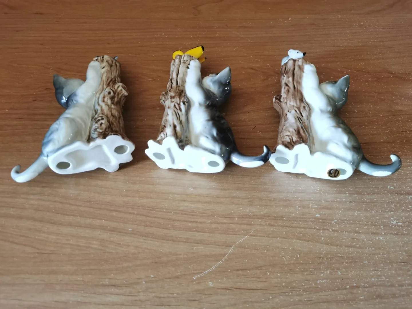 Vintage Set of 3 Bone China Cats Decor image indicator(6)