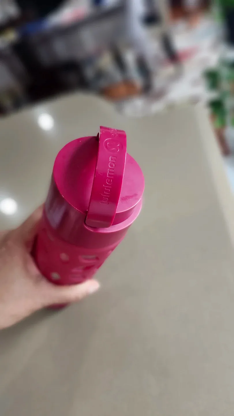 Lululemon Glass Water Bottle with silicone cover image indicator(2)