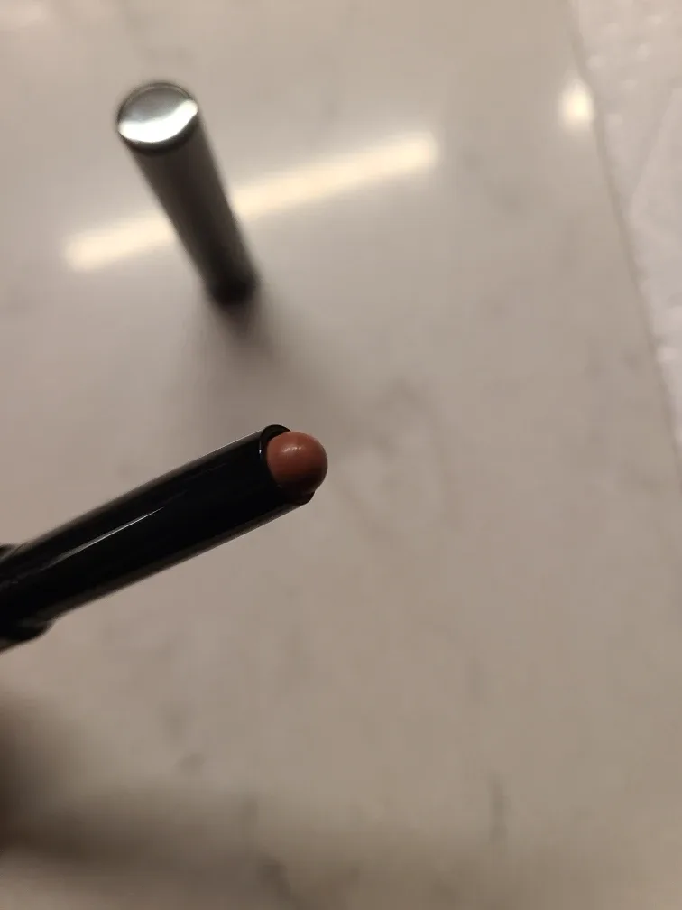 Burberry The Colour Lip Contour- Fair No. 01 image indicator(2)