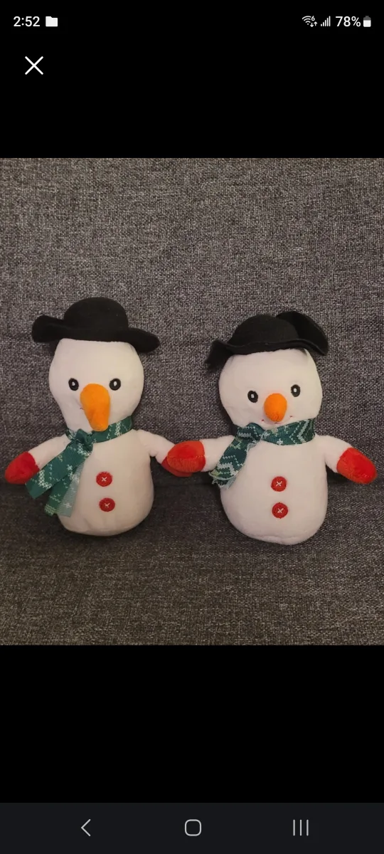 Set of two snowmen in brand new condition
