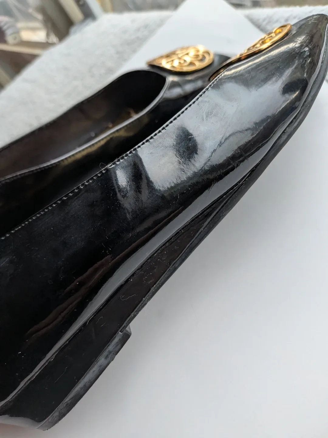 Impo Black Patent Leather Peep-Toe Flats sz 8 image indicator(5)