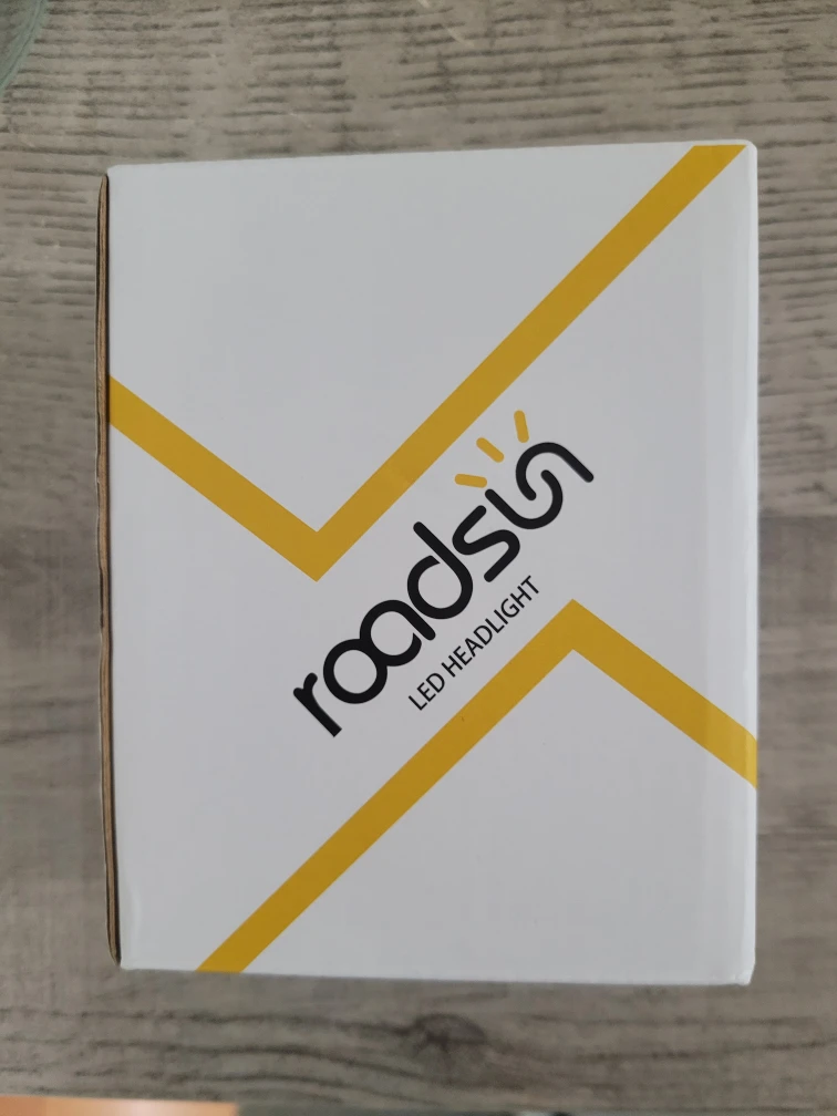 H 13 _Roadsun LED Headlight Bulb - New! - photo 3