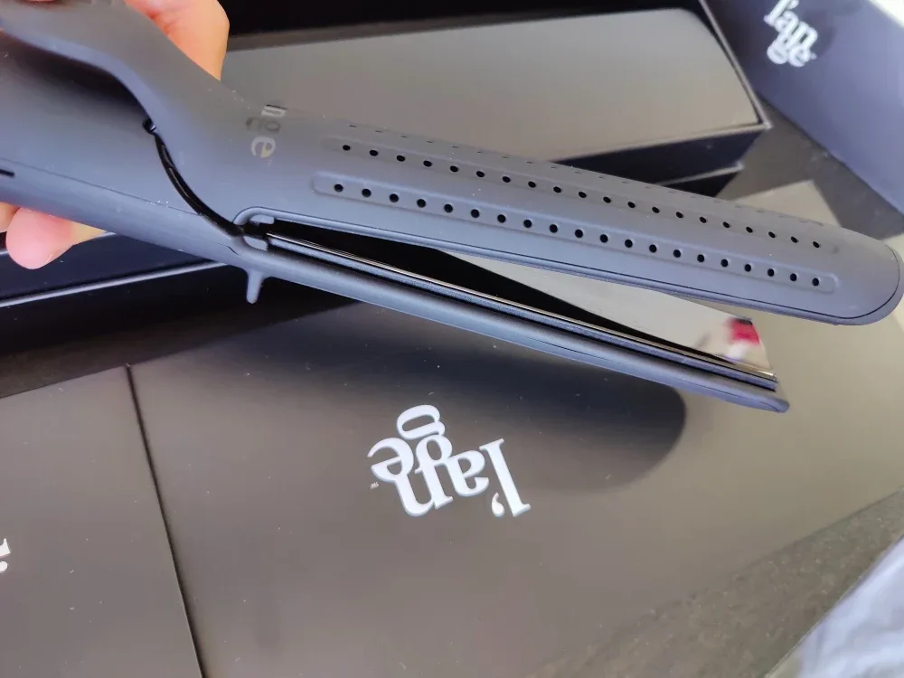 L'ange Le Duo 360° Airflow Styler - Like New! image indicator(2)