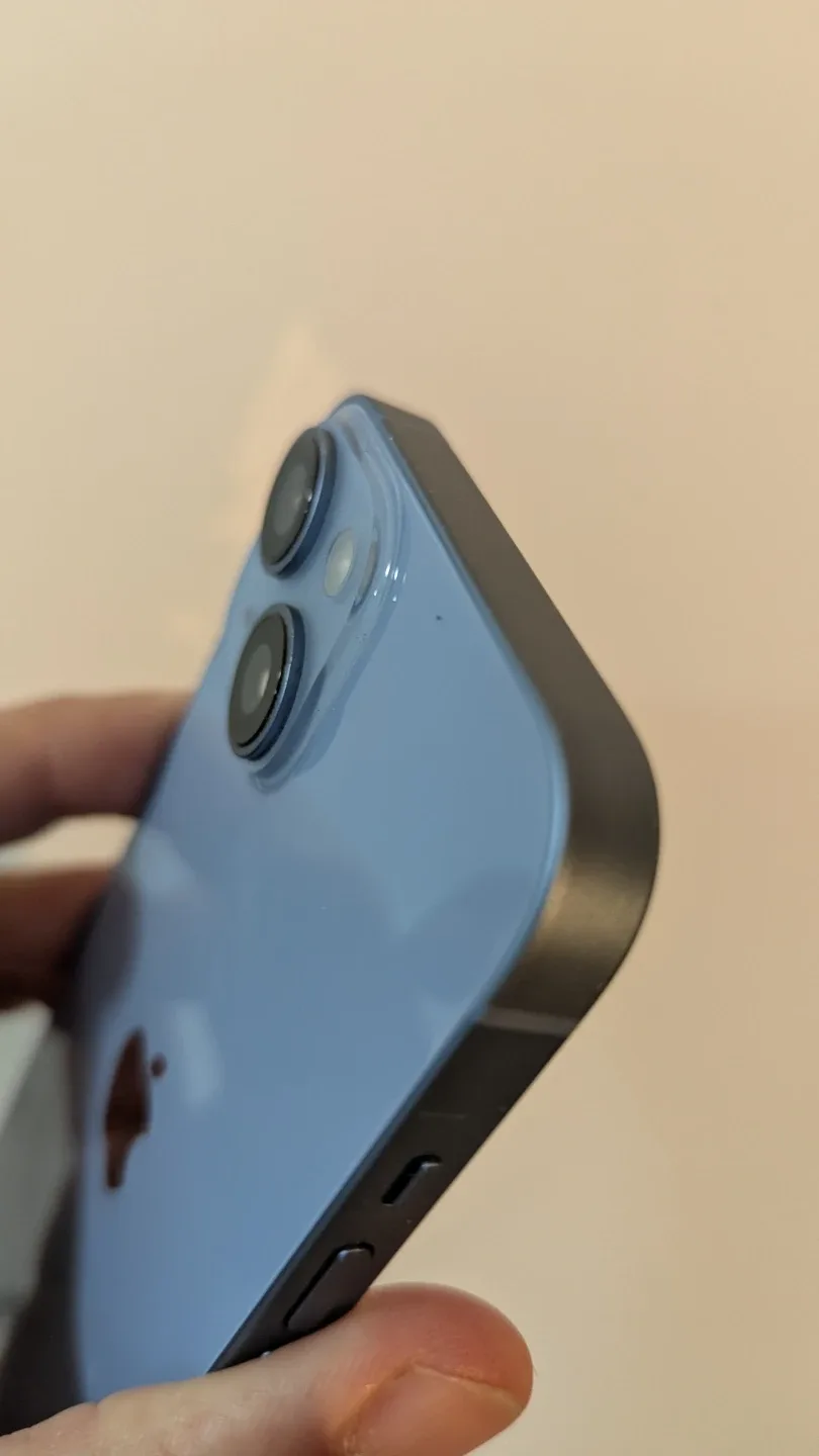 iPhone 14 - 128GB - Blue - 92% 🔋 image indicator(3)
