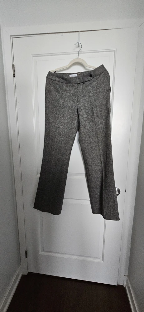 Calvin Klein Women's Grey Pants / Trousers - Size 6 (Medium)