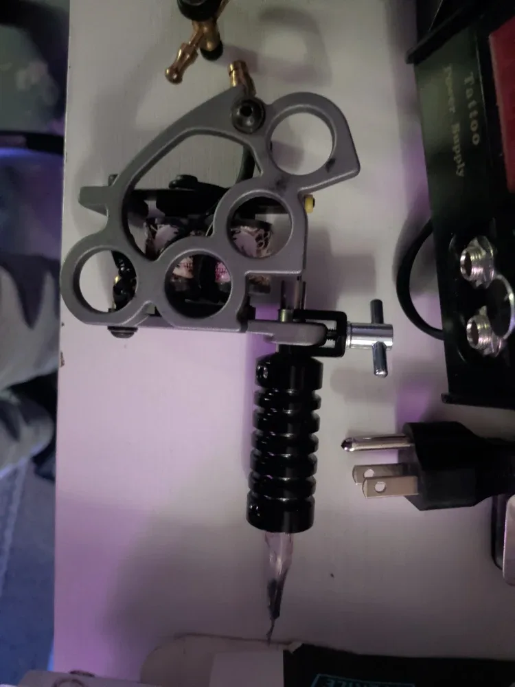 2 Tattoo Machines plus power supply with peddle image indicator(2)