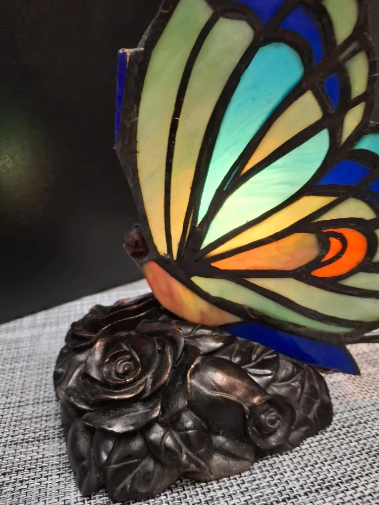 Butterfly Stained Glass Table Lamp image indicator(5)