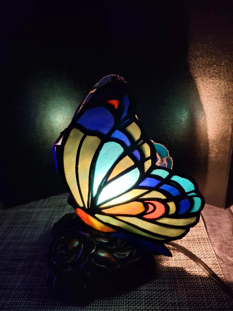 Butterfly Stained Glass Table Lamp image indicator(8)