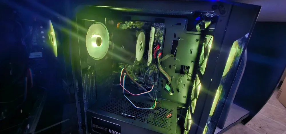 Pc Desktop Gaming i7 12th image indicator(2)