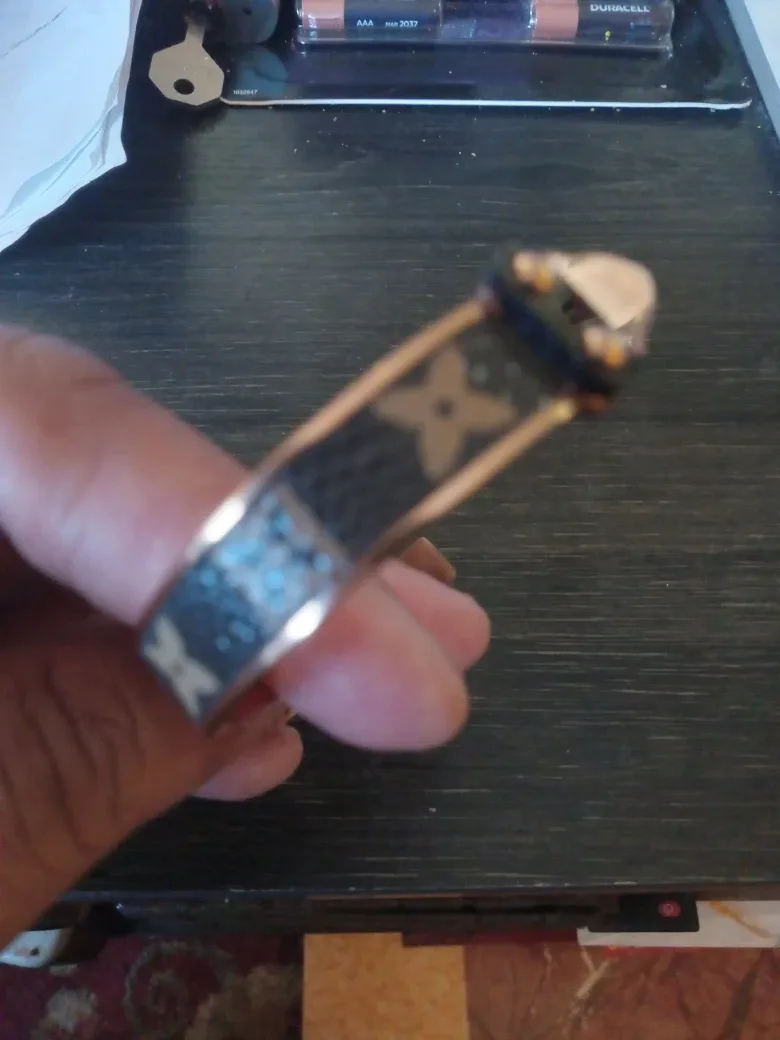 Louis Vuitton Bangle Bracelet image indicator(2)