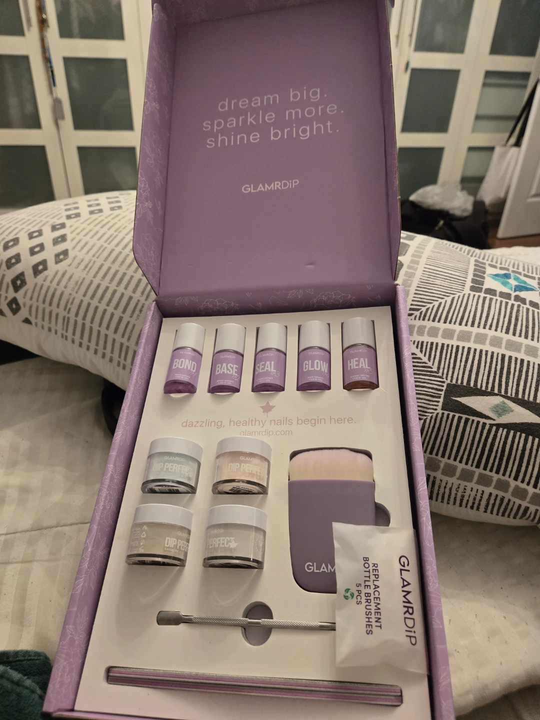 Glamrdip Nail Kit - New
