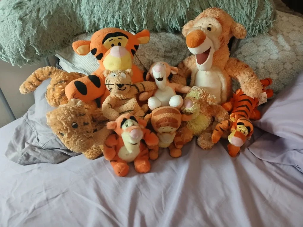 Tigger stuffed animals image indicator(2)