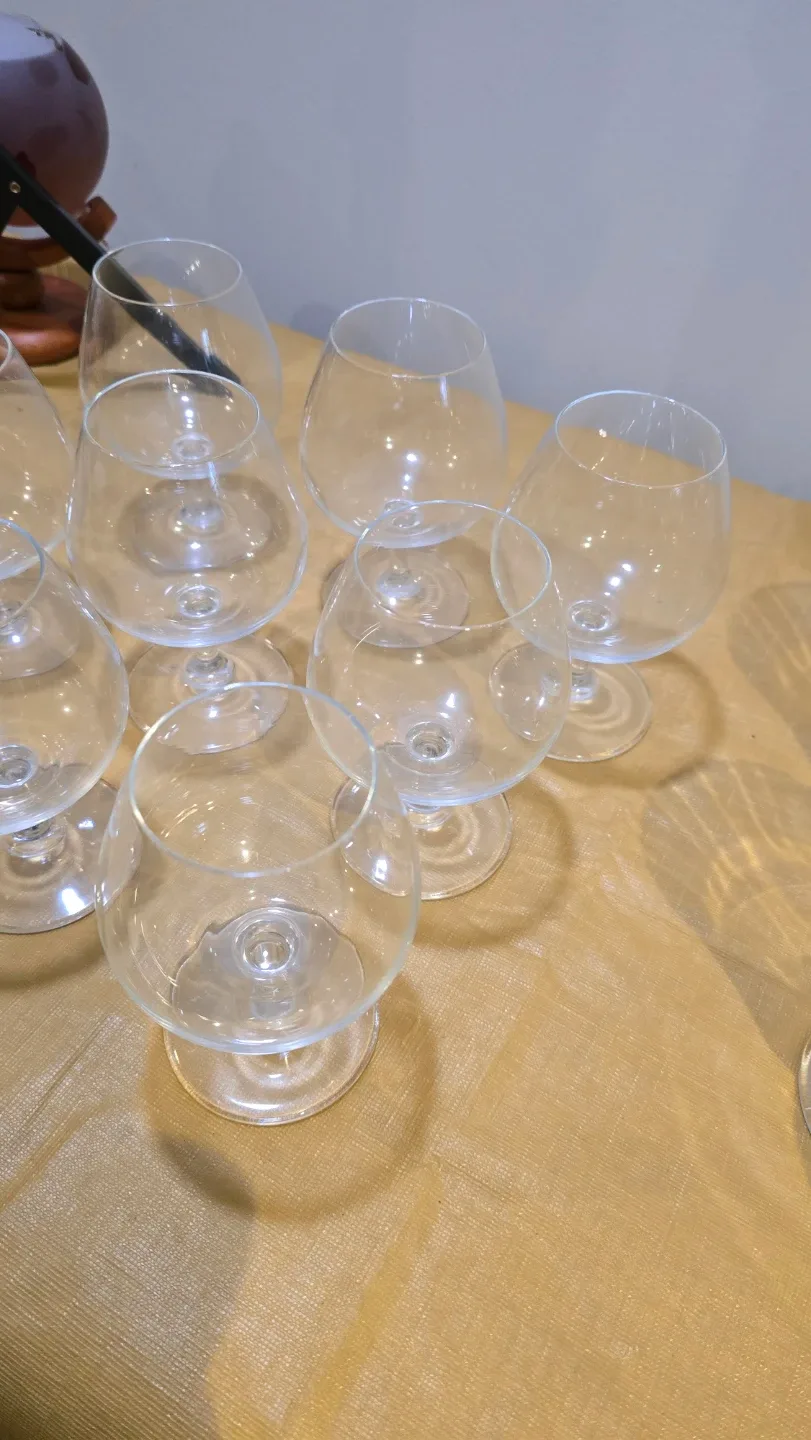 Set of 8 Brandy Glasses image indicator(2)