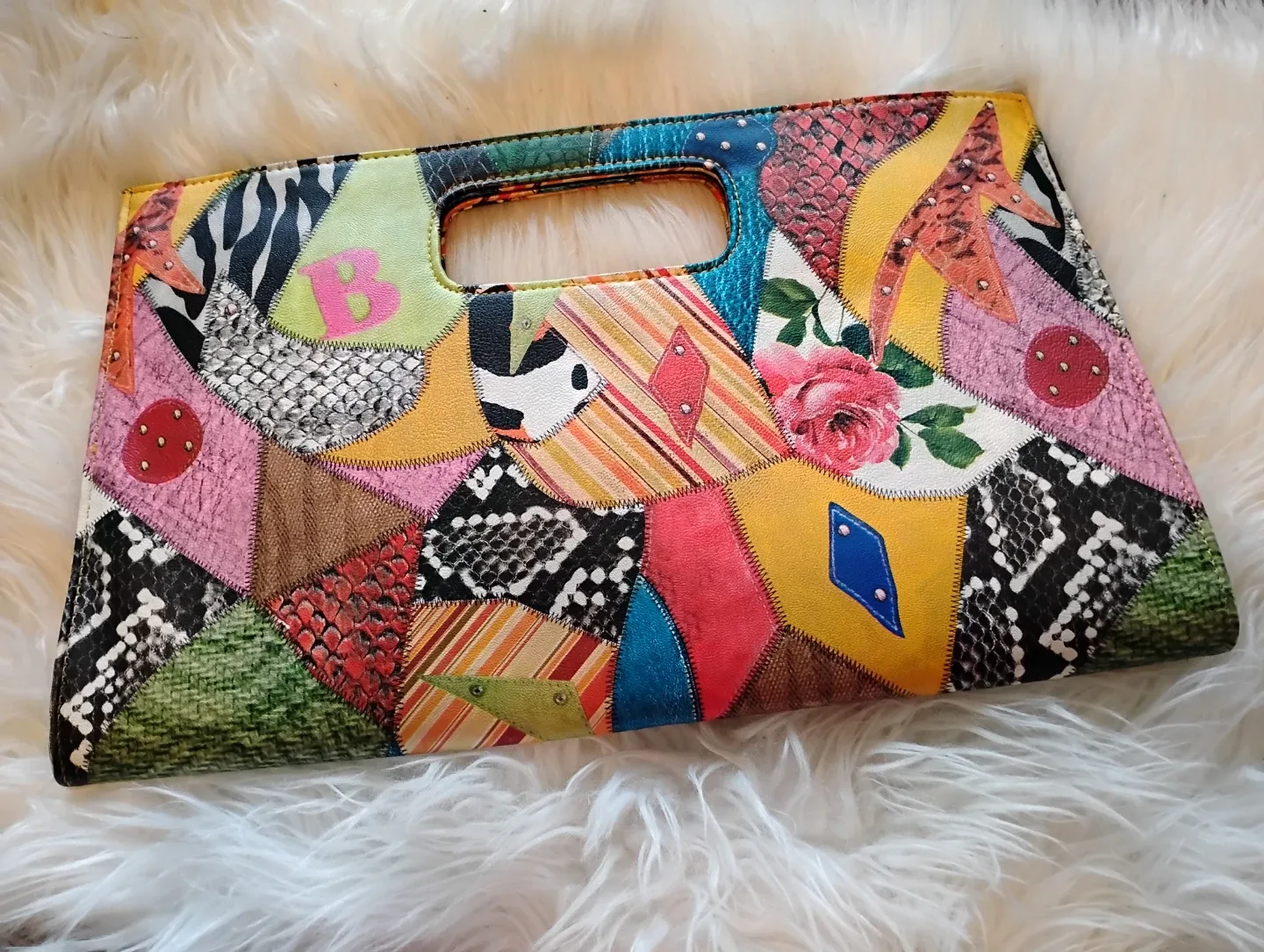 Brand New! L.A. Patchwork Handbag image indicator(2)