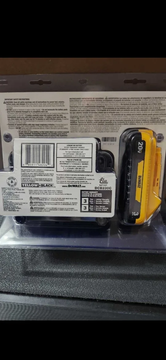 DeWalt 20V MAX 3Ah Battery & Charger - NEW image indicator(2)