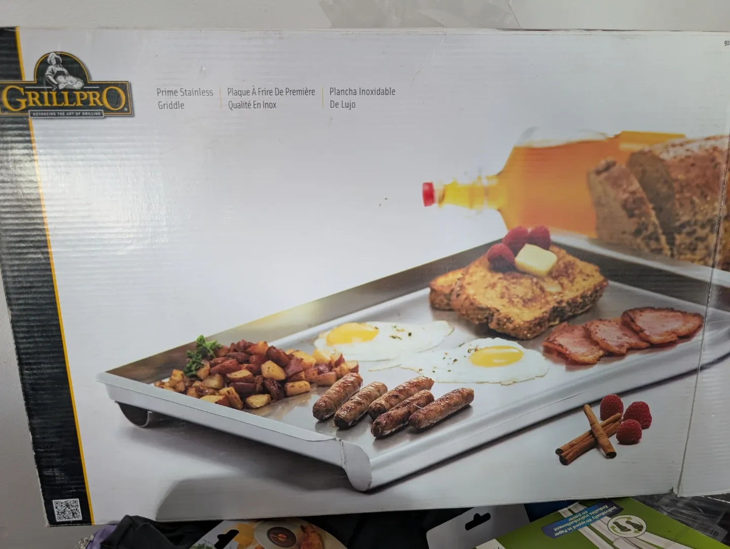 Kitchen Items. Glassware, Griddle thumbnail