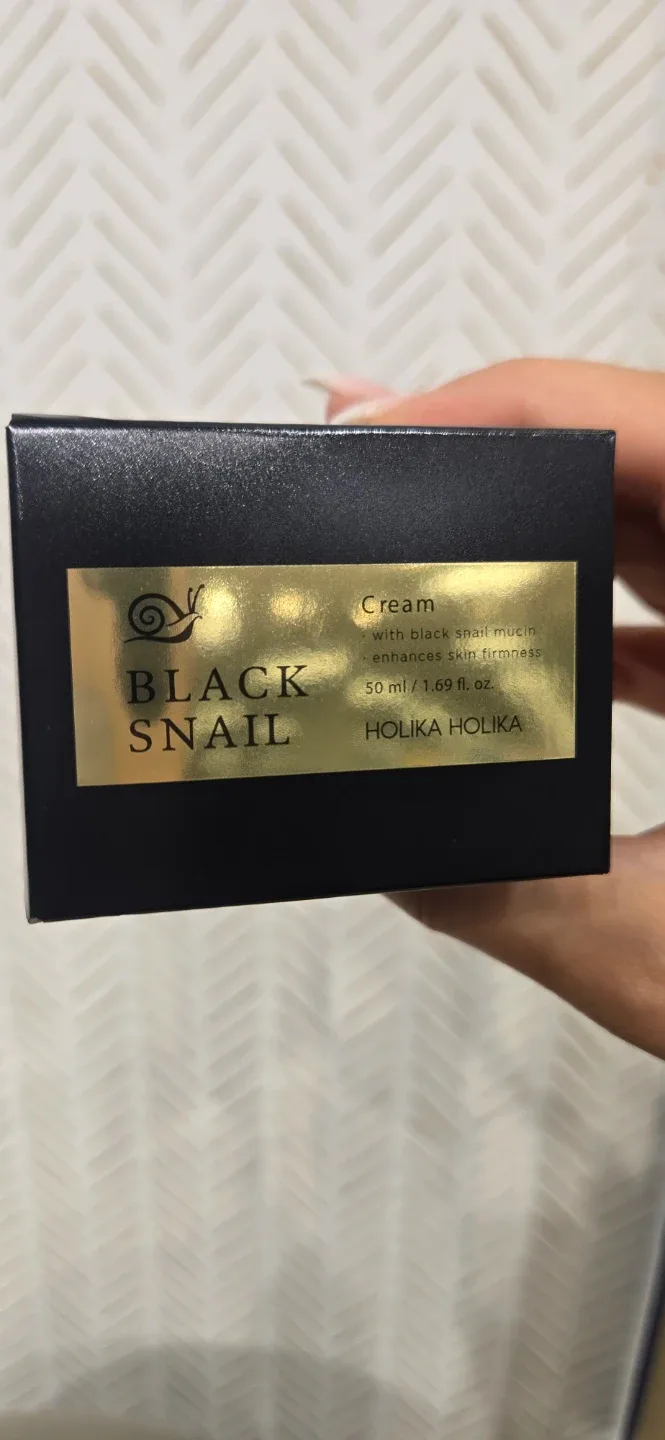 Holika Holika Black Snail face Cream 50ml. Korean. image indicator(2)