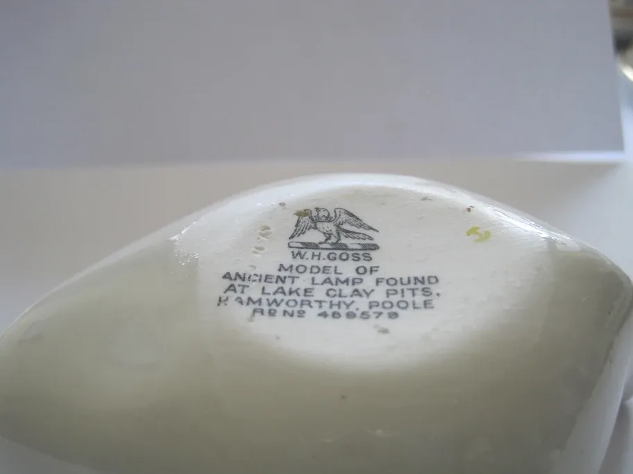 W.H. Goss Model Ancient Lamp image indicator(2)