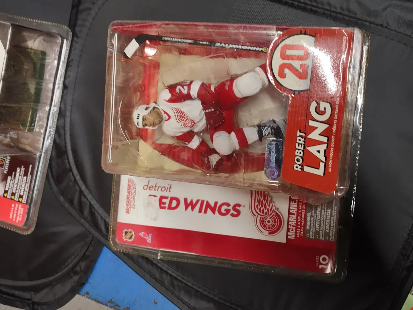 NFL Action Figures - Jake Plummer, Priest Holmes, Rich Gannon image indicator(6)