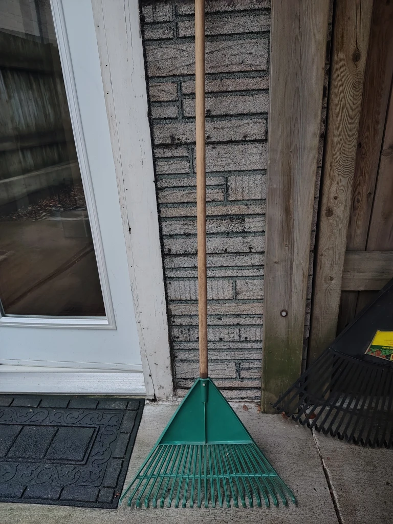 2 Leaf Rakes 1 Big 1 Small - photo 3
