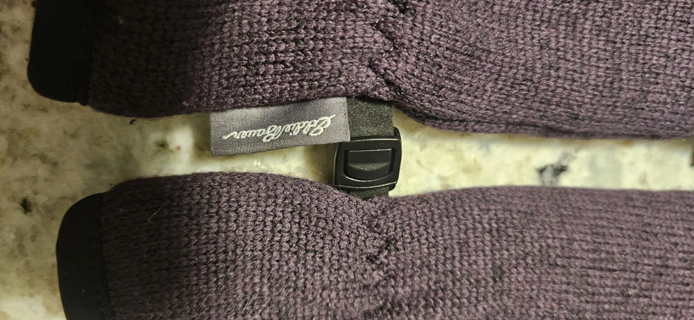 Eddie Bauer women's Touchscreen Fleece Gloves  - Size S/M - photo 2