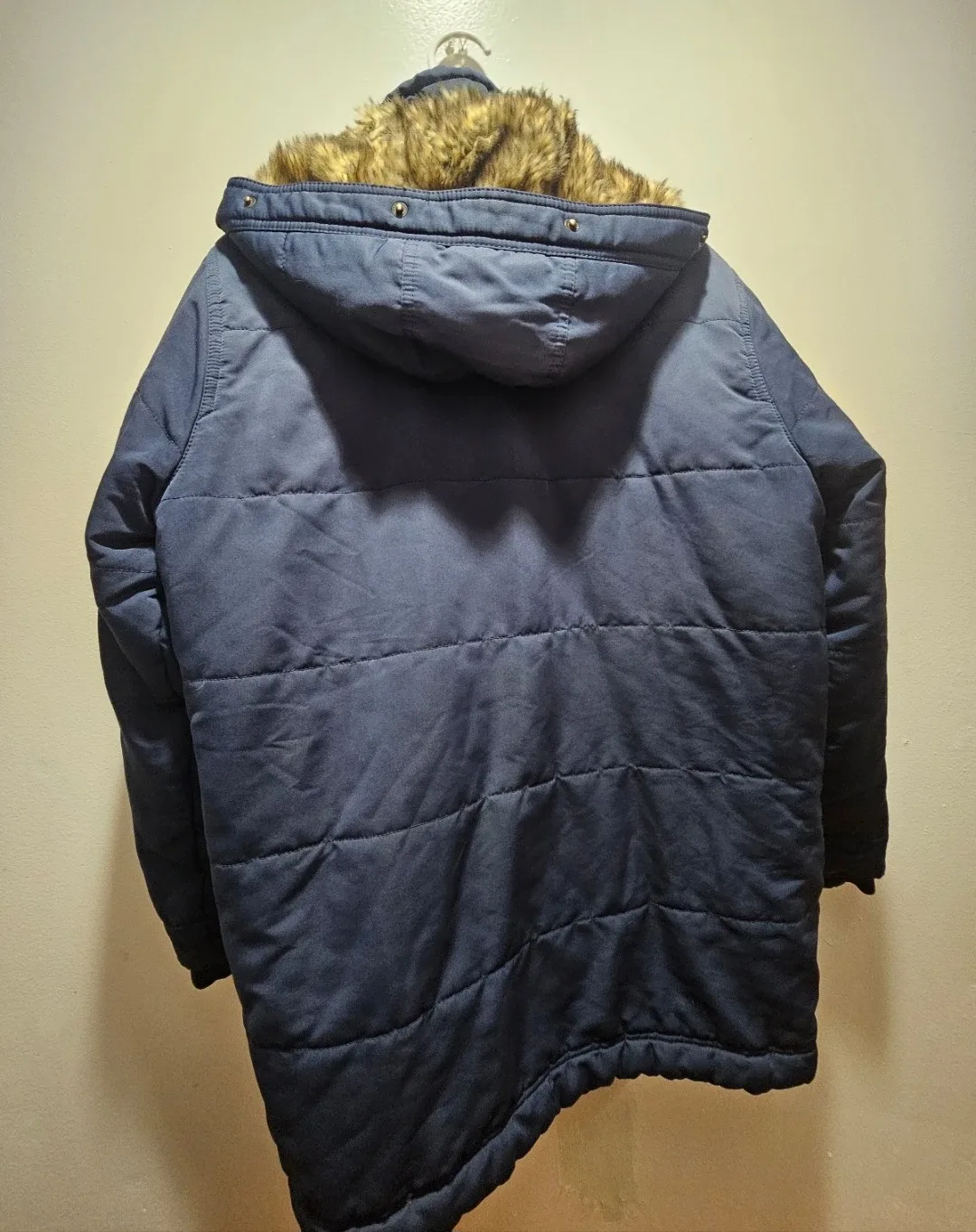 Hollister men coat image indicator(4)