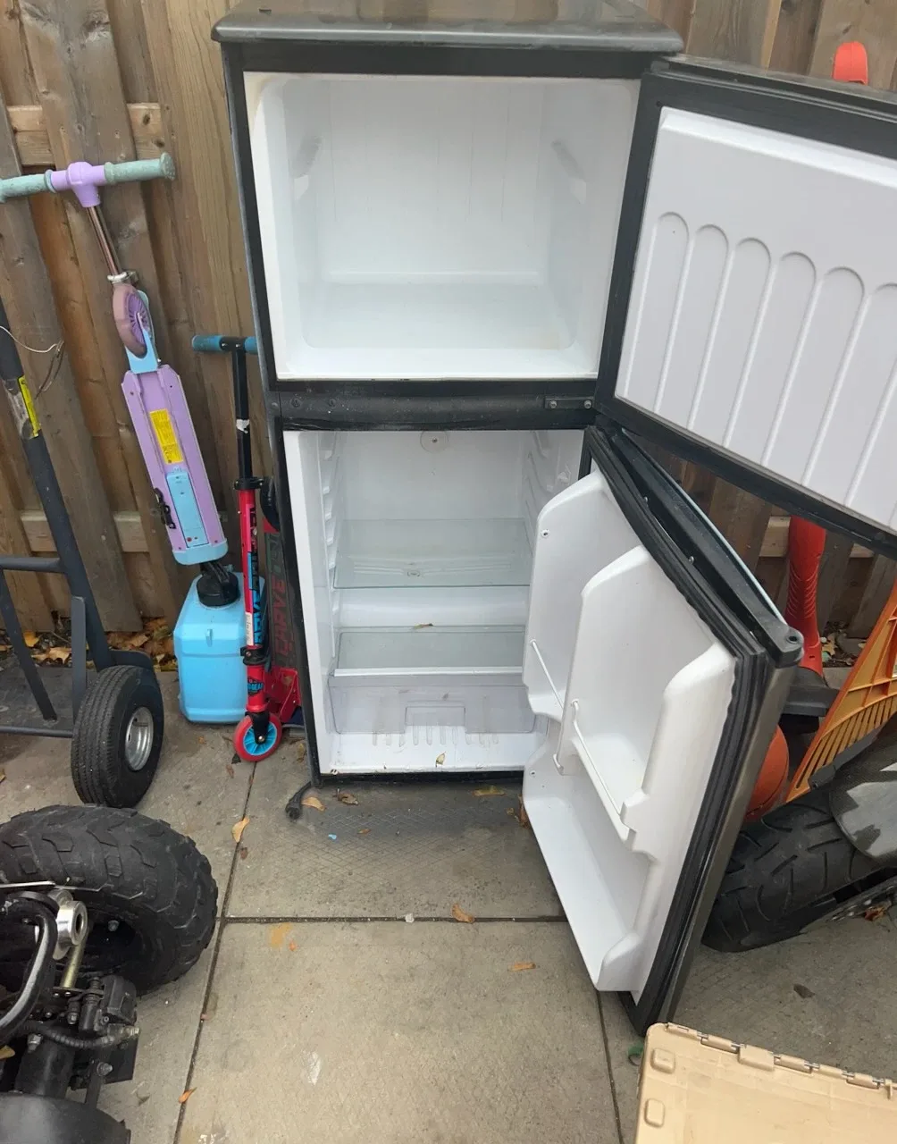 Magic Chef Compact Fridge - Great for Small Spaces! image indicator(2)