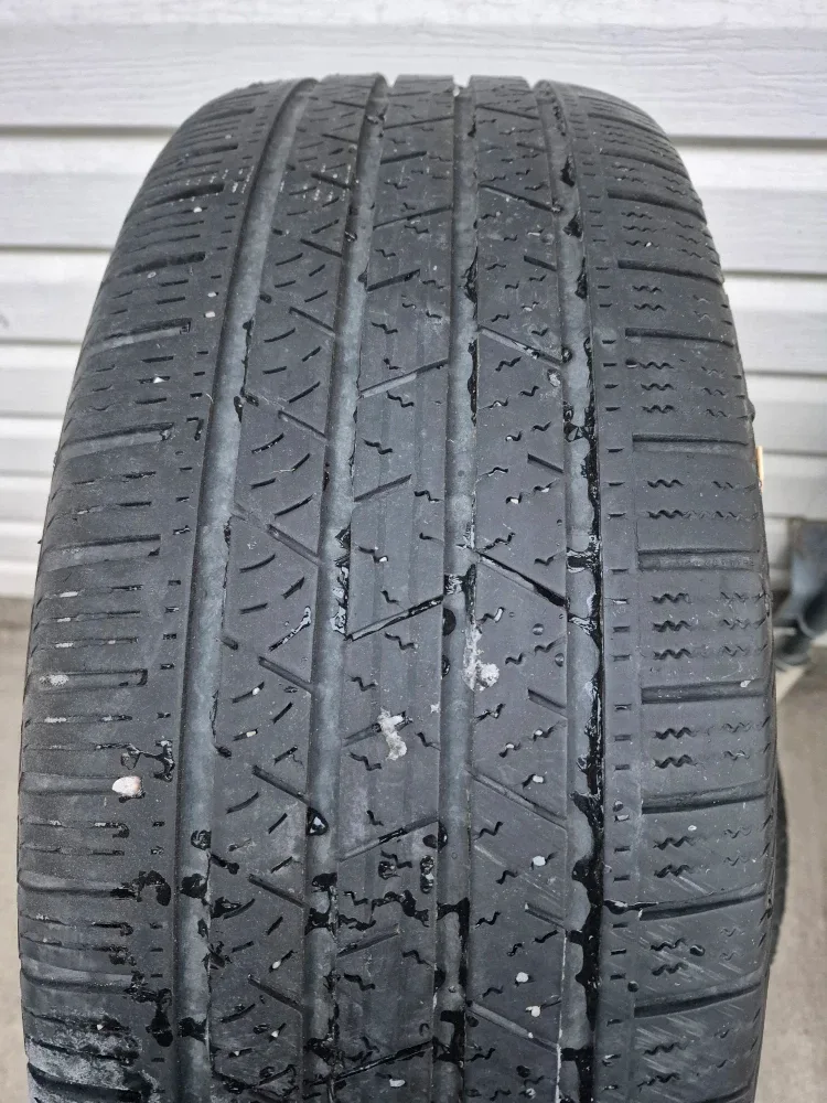 Continental Cross LX Sport 235/55R19 set of 4 Tire