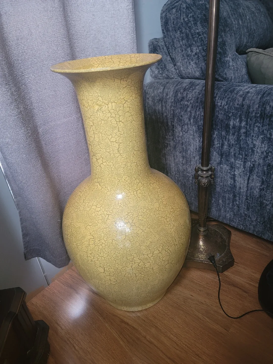 Vintage Porcelain Figurines Collection Estate sale image indicator(9)