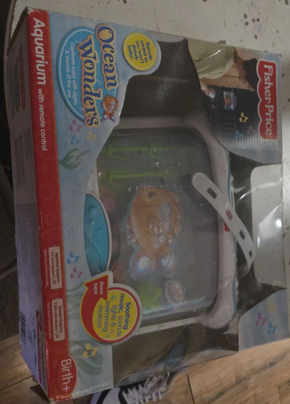 Fisher-Price Ocean Wonders Aquarium with Remote