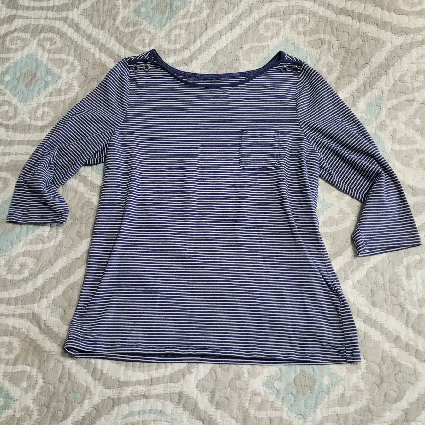 Ladies Size Small Petite Top thumbnail