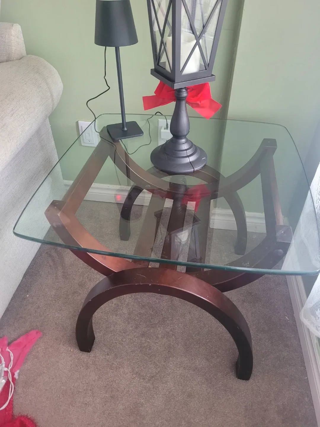 Glass side table 🥕