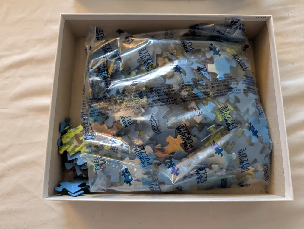 Ravensburger Puzzle - 300 Pieces image indicator(3)