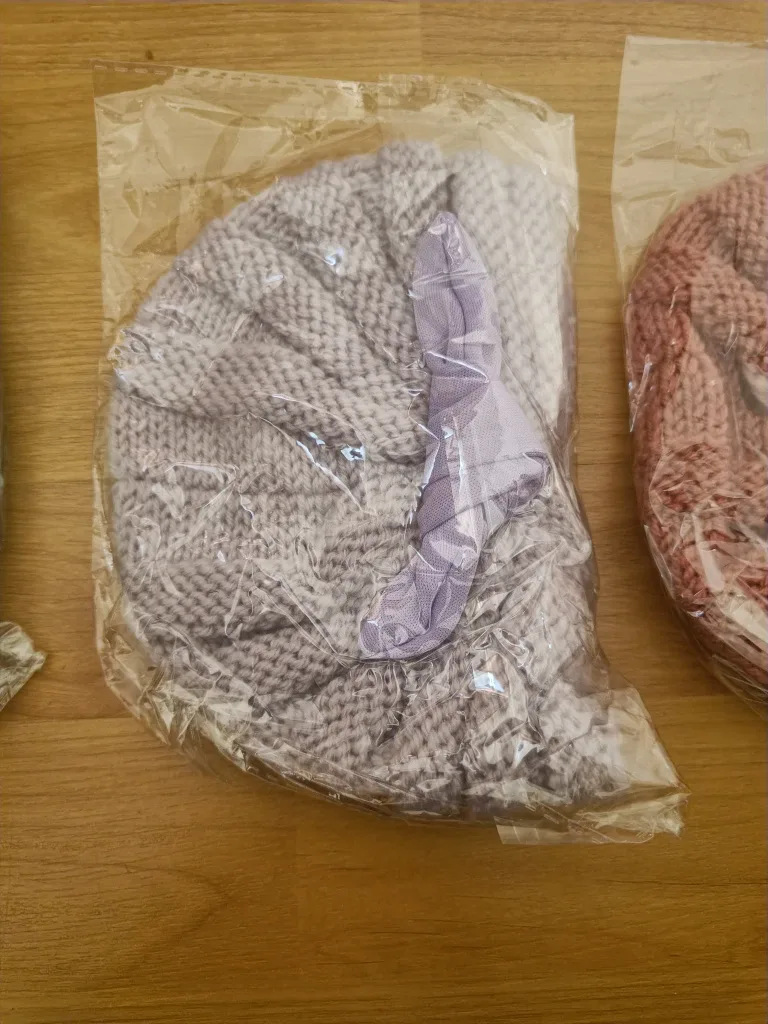 New Kids' Beanie with Bow - Assorted Colours image indicator(6)