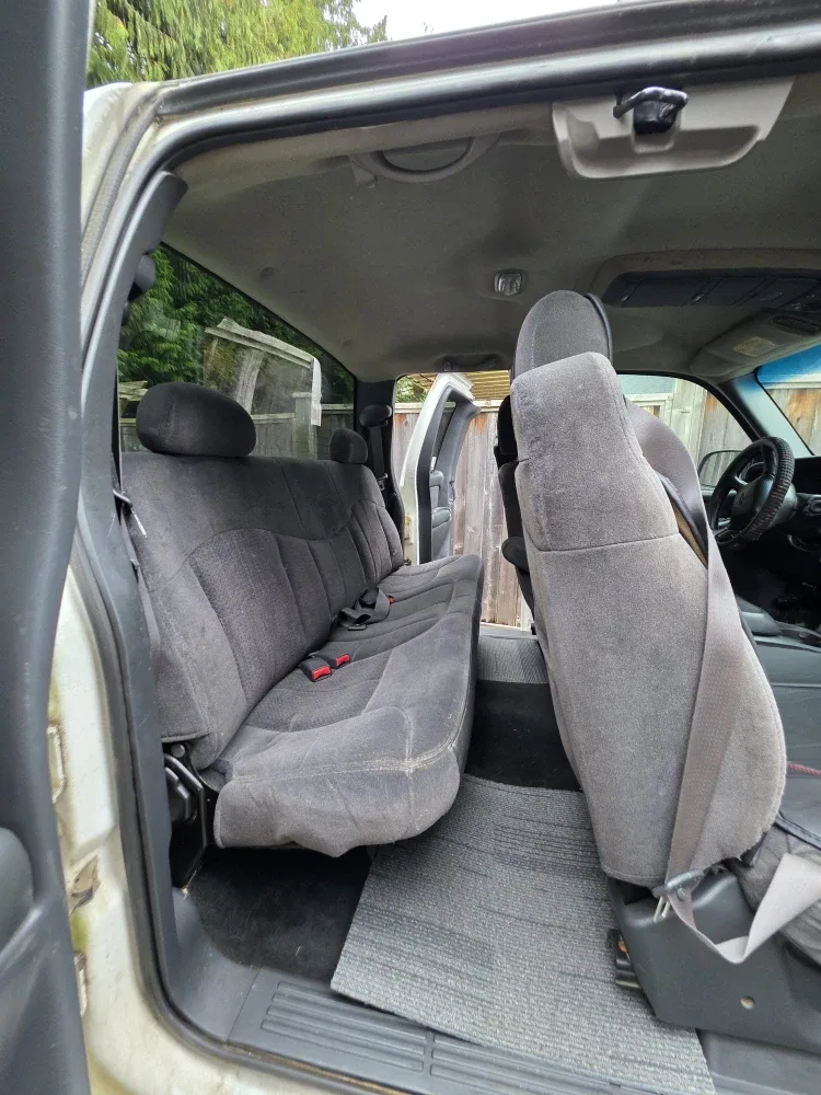 Chevrolet Silverado Truck image indicator(7)