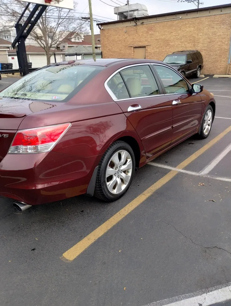 Honda Accord Sedan image indicator(3)