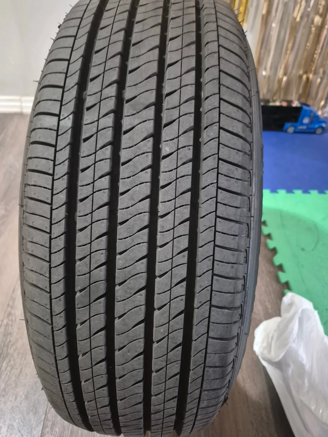 firestoneTire - 205/55R17 91V M+S image indicator(2)