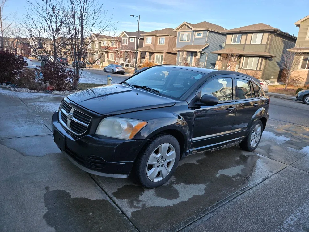 Dodge Caliber - Black image indicator(2)