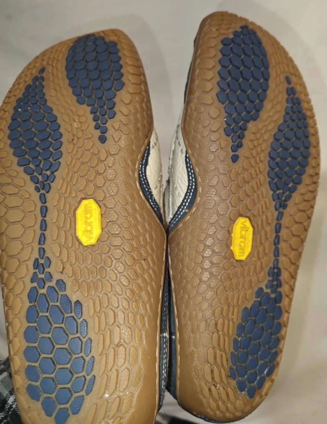 HUSH PUPPIES (Vibram) Slip-On Shoes - photo 4