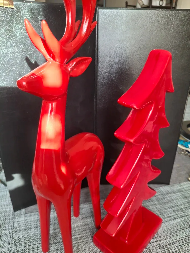 Red Ceramic  Deer and Christmas Tree Decoration image indicator(5)