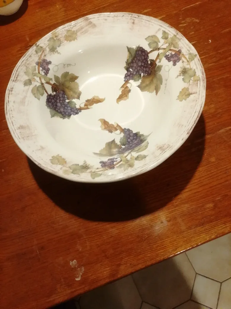 Vintage Bowl with Grape Design