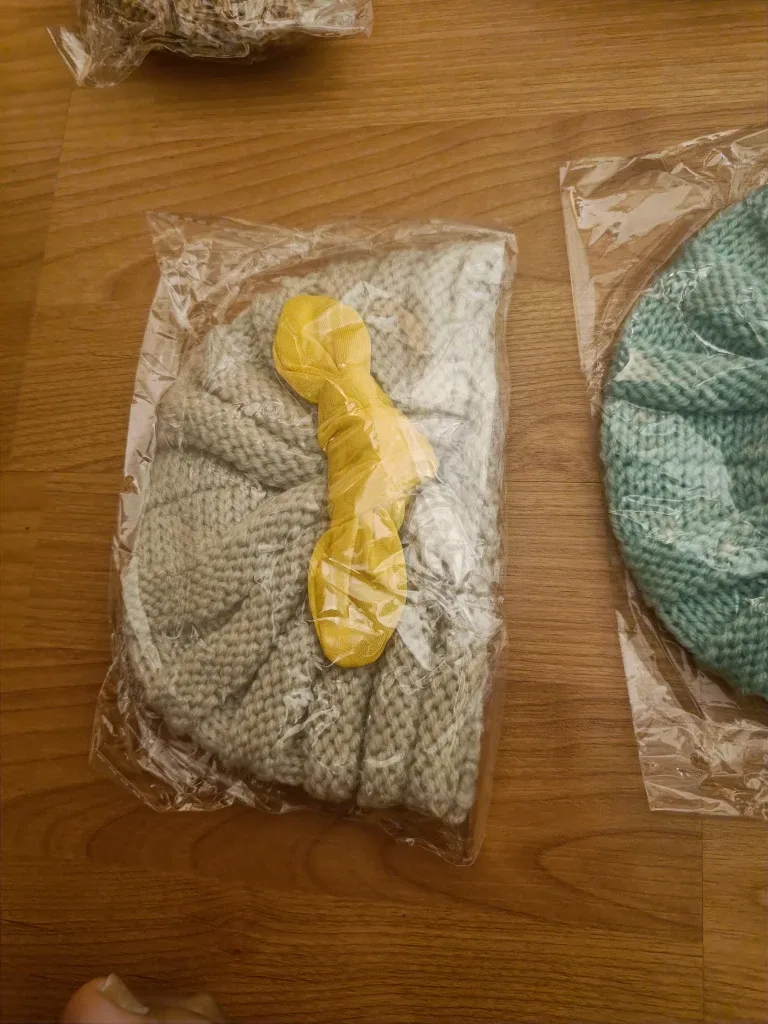 New Kids' Beanie with Bow - Assorted Colours image indicator(8)