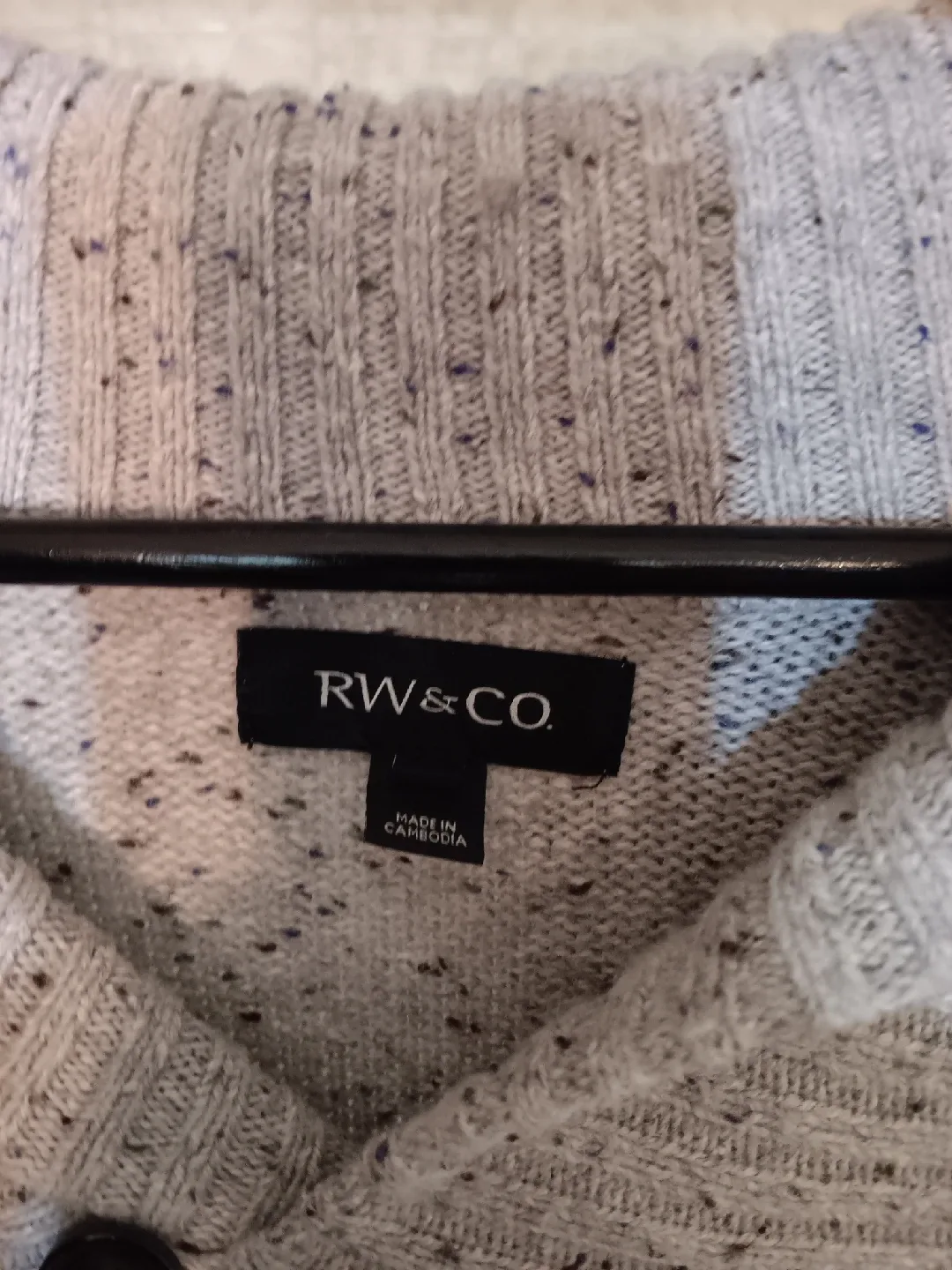 RW&CO. & Raffi Sweaters image indicator(3)