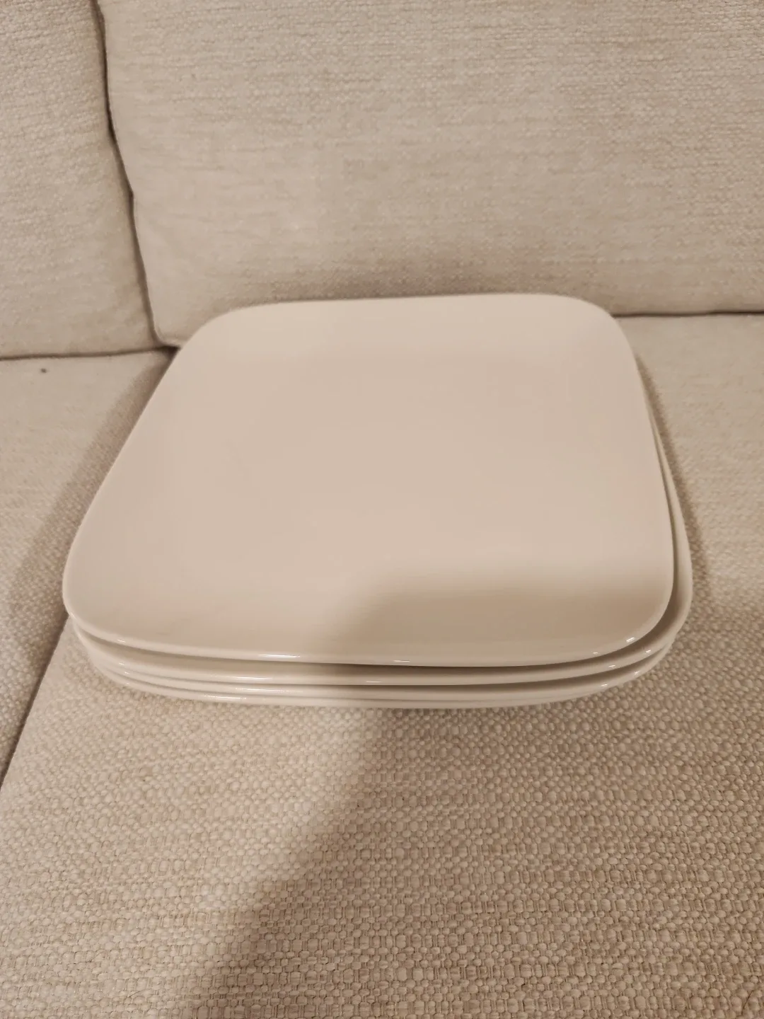 Square large Dinner Plates - Set of 4