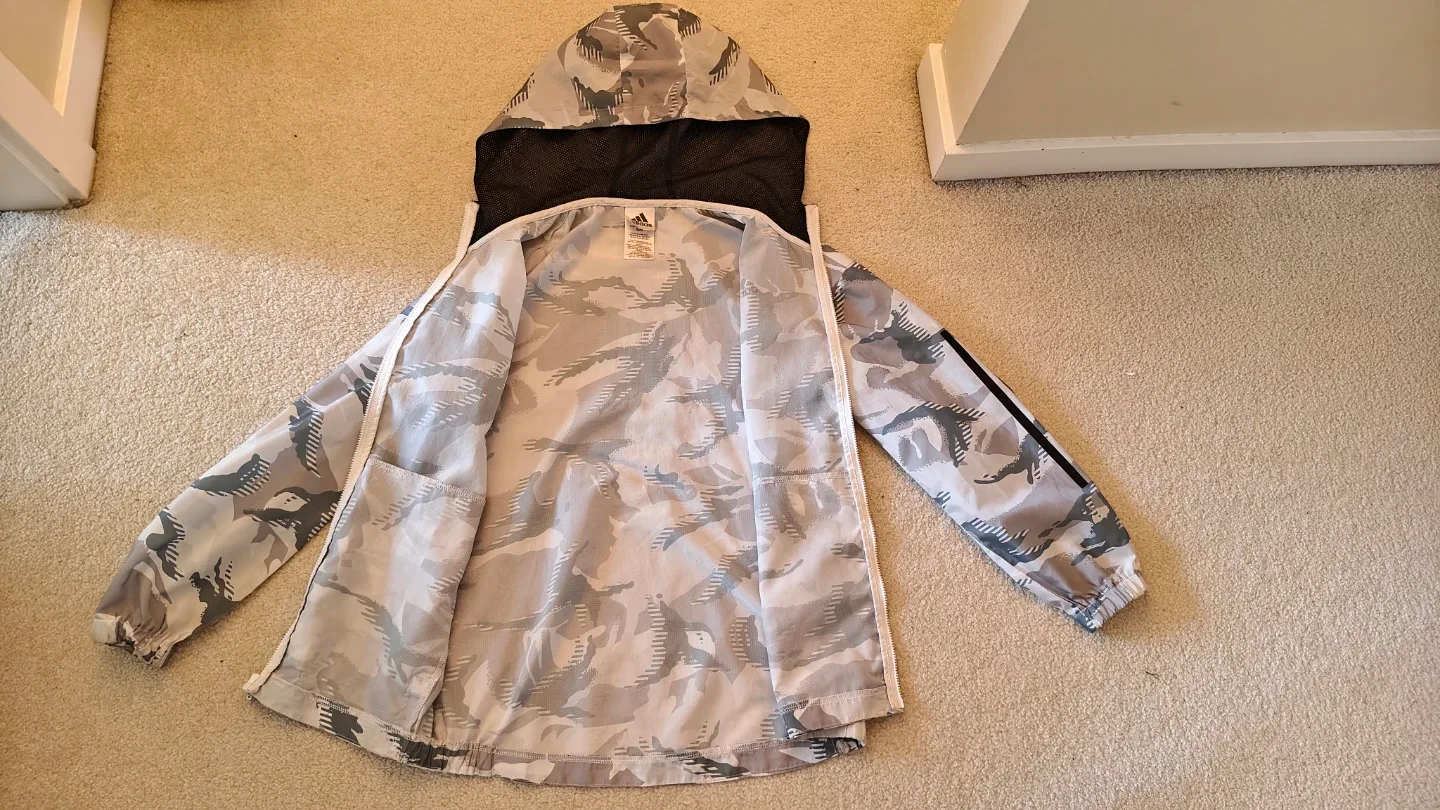 Adidas Camo Windbreaker - Size M image indicator(2)