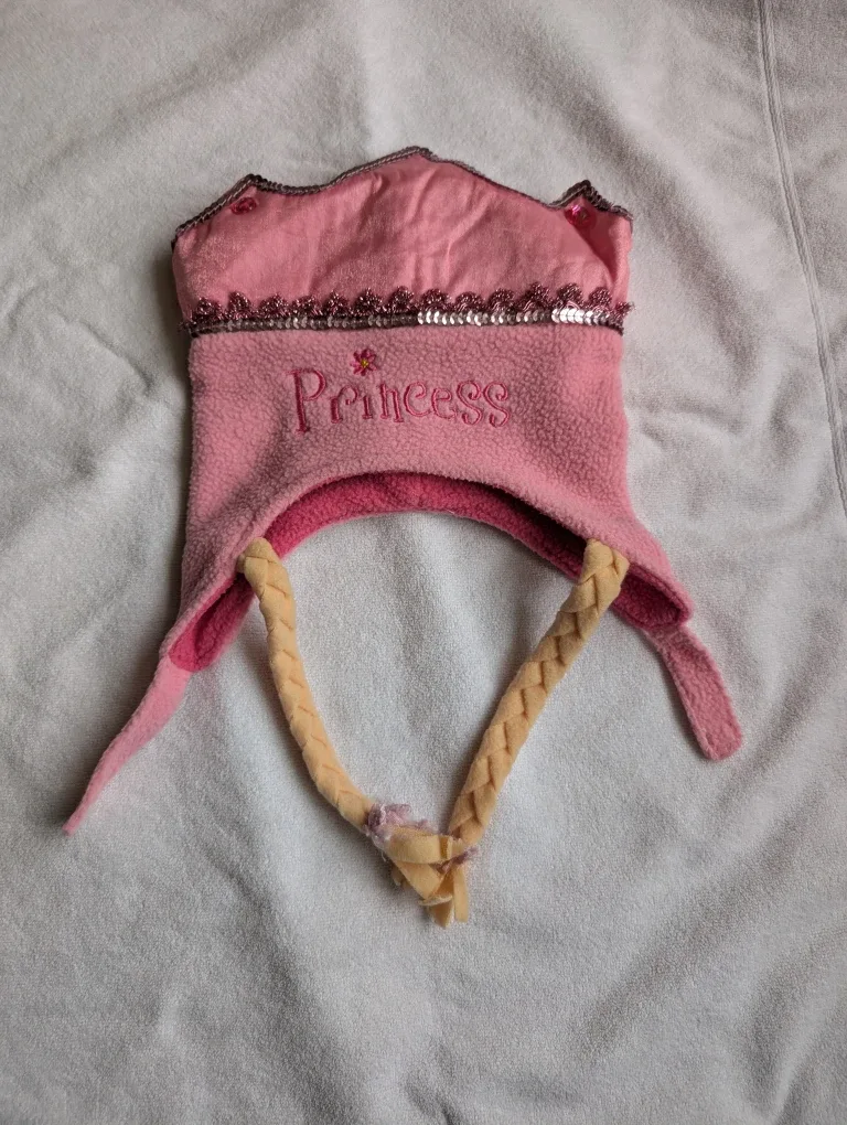 Girls sz 2-4 years Princess winter hat