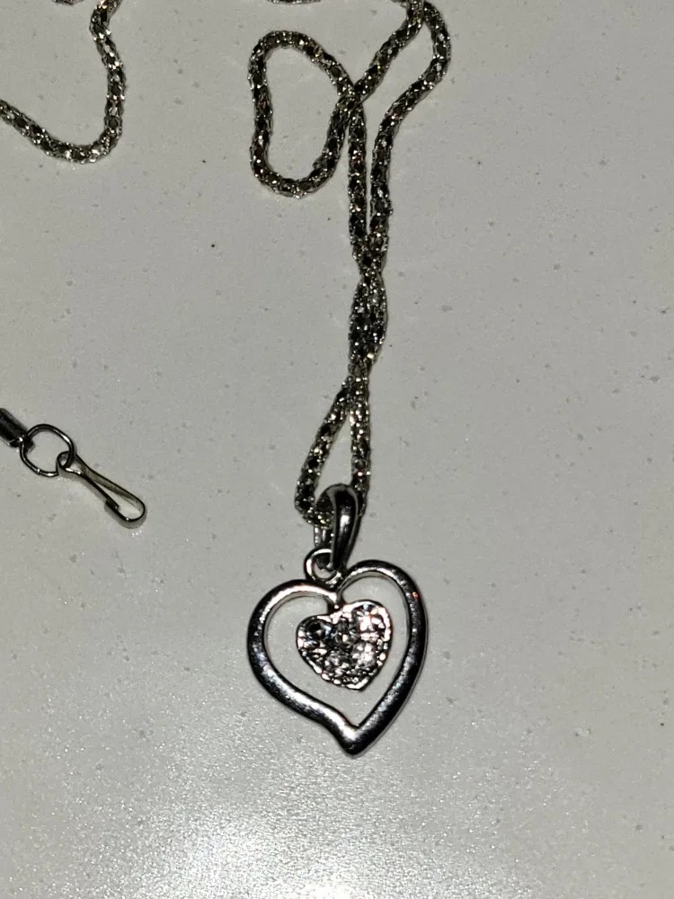 Heart & Tree Pendant Necklace Set image indicator(3)