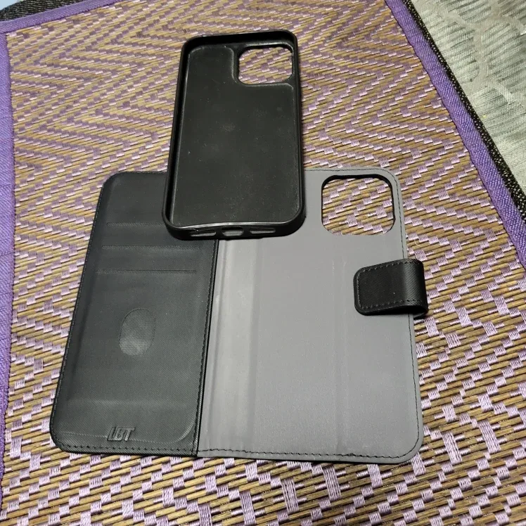 UOT iPhone 13 Pro Max Wallet Case - Black