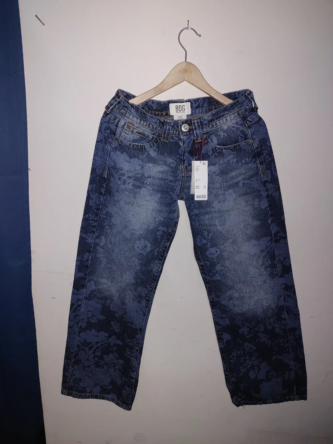 BDG Urban Outfitters Floral Jeans - Size 28
